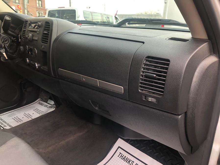 2012 GMC Sierra 1500 4WD Ext Cab 143.5" SLE, available for sale in Irvington, New Jersey | Elis Motors Corp. Irvington, New Jersey 2012 GMC Sierra 1500 4WD Ext Cab 143.5" SLE, available for sale in Irvington, New Jersey | Elis Motors Corp. Irvington, New Jersey