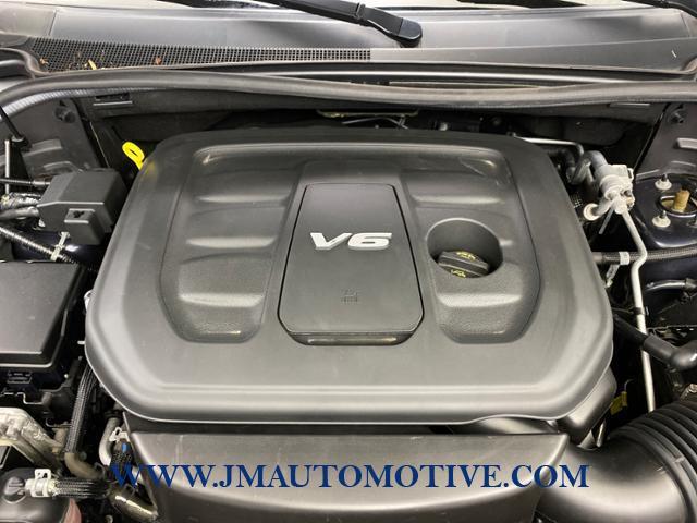 2016 Jeep Grand Cherokee 4WD 4dr Overland, available for sale in Naugatuck, Connecticut | J&M Automotive Sls&Svc LLC. Naugatuck, Connecticut 2016 Jeep Grand Cherokee 4WD 4dr Overland, available for sale in Naugatuck, Connecticut | J&M Automotive Sls&Svc LLC. Naugatuck, Connecticut