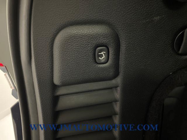 2016 Jeep Grand Cherokee 4WD 4dr Overland, available for sale in Naugatuck, Connecticut | J&M Automotive Sls&Svc LLC. Naugatuck, Connecticut 2016 Jeep Grand Cherokee 4WD 4dr Overland, available for sale in Naugatuck, Connecticut | J&M Automotive Sls&Svc LLC. Naugatuck, Connecticut