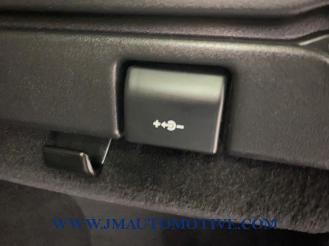 2016 Land Rover Range Rover Sport 4WD 4dr V8, available for sale in Naugatuck, Connecticut | J&M Automotive Sls&Svc LLC. Naugatuck, Connecticut 2016 Land Rover Range Rover Sport 4WD 4dr V8, available for sale in Naugatuck, Connecticut | J&M Automotive Sls&Svc LLC. Naugatuck, Connecticut