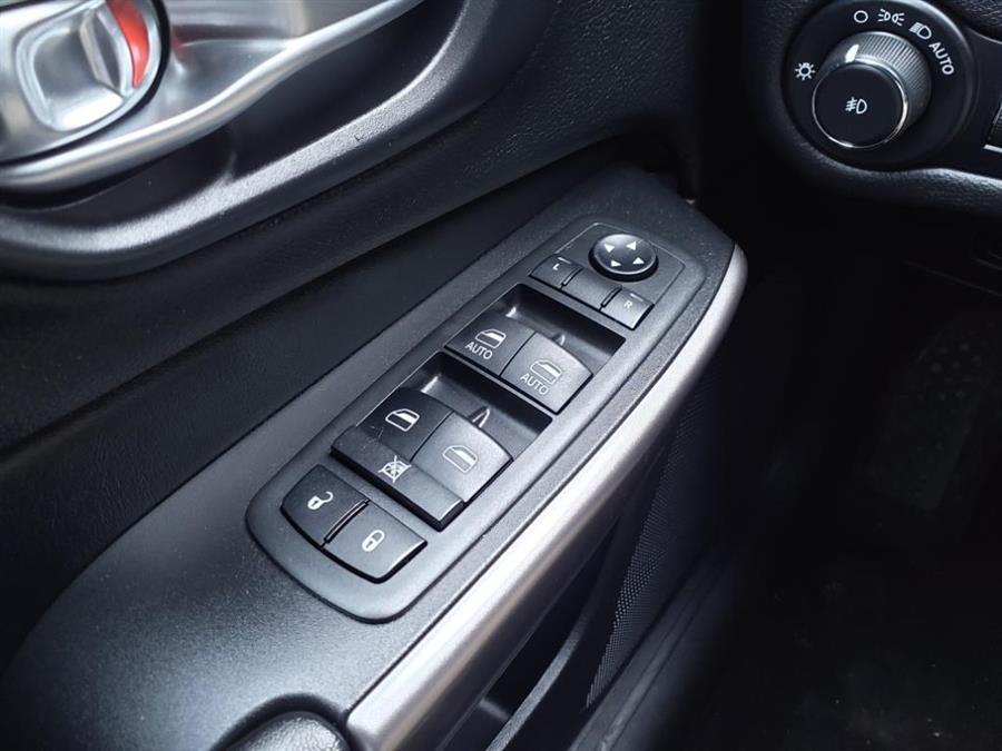 2019 Jeep Cherokee Latitude Plus, available for sale in Andover, Massachusetts | Autouse. Andover, Massachusetts 2019 Jeep Cherokee Latitude Plus, available for sale in Andover, Massachusetts | Autouse. Andover, Massachusetts