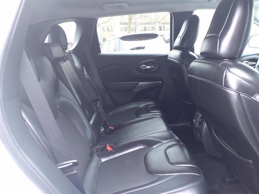 2019 Jeep Cherokee Latitude Plus, available for sale in Andover, Massachusetts | Autouse. Andover, Massachusetts 2019 Jeep Cherokee Latitude Plus, available for sale in Andover, Massachusetts | Autouse. Andover, Massachusetts