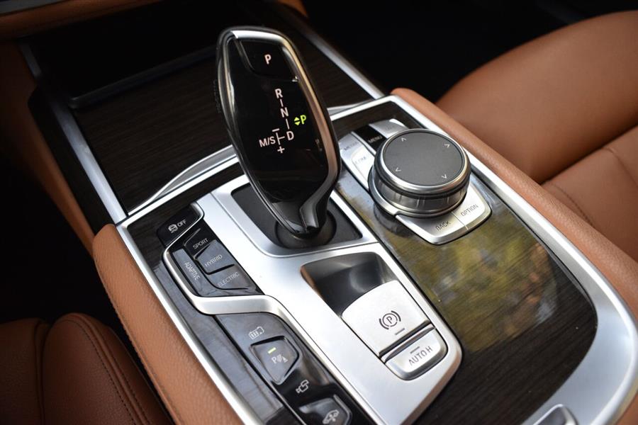 2020 BMW 7 Series 745e xDrive iPerformance AWD 4dr Sedan, available for sale in Great Neck, New York | Camy Cars. Great Neck, New York 2020 BMW 7 Series 745e xDrive iPerformance AWD 4dr Sedan, available for sale in Great Neck, New York | Camy Cars. Great Neck, New York