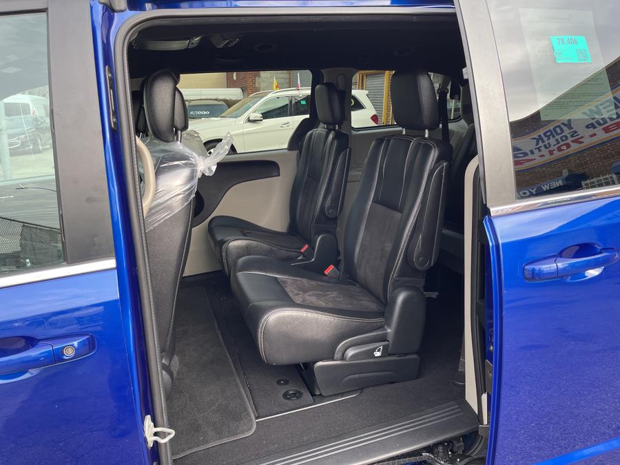 2020 Dodge Grand Caravan SXT Wagon, available for sale in Bronx, New York | New York Motors Group Solutions LLC. Bronx, New York 2020 Dodge Grand Caravan SXT Wagon, available for sale in Bronx, New York | New York Motors Group Solutions LLC. Bronx, New York