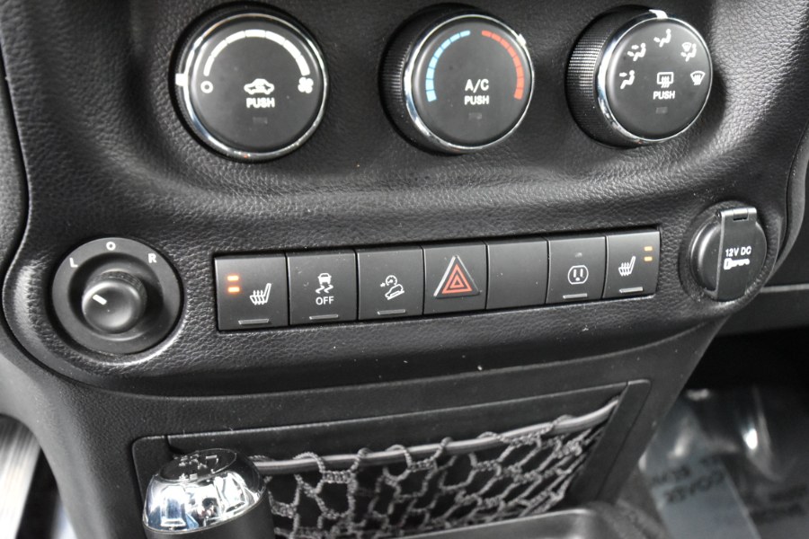 2014 Jeep Wrangler Unlimited 4WD 4dr Sahara, available for sale in Waterbury, Connecticut | Highline Car Connection. Waterbury, Connecticut 2014 Jeep Wrangler Unlimited 4WD 4dr Sahara, available for sale in Waterbury, Connecticut | Highline Car Connection. Waterbury, Connecticut