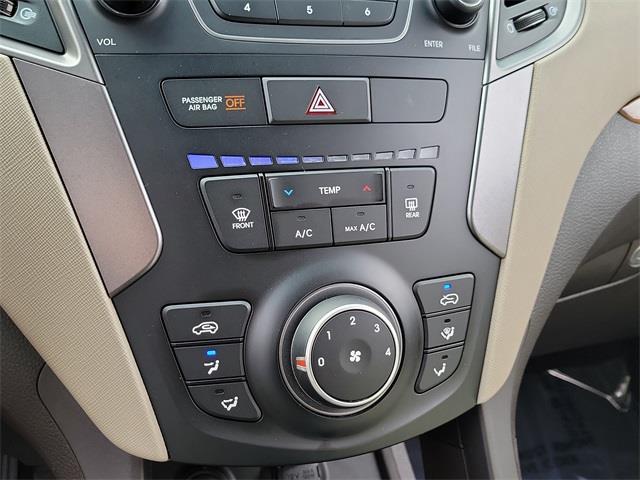 2015 Hyundai Santa Fe Sport 2.4L, available for sale in Stratford, Connecticut | Wiz Leasing Inc. Stratford, Connecticut 2015 Hyundai Santa Fe Sport 2.4L, available for sale in Stratford, Connecticut | Wiz Leasing Inc. Stratford, Connecticut