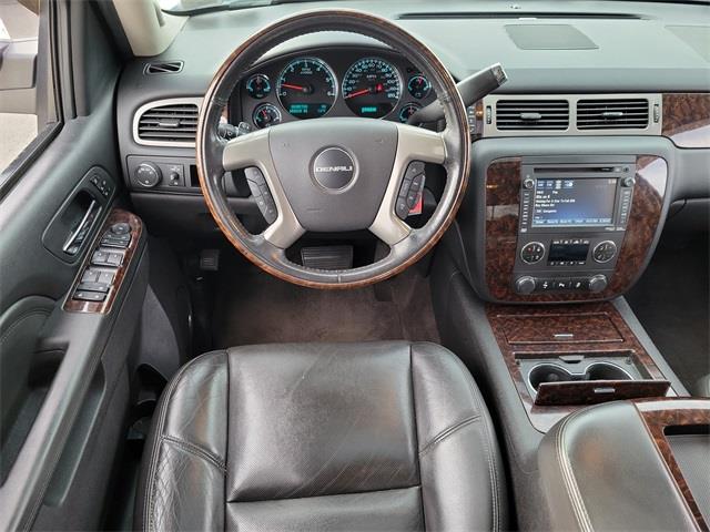 2013 GMC Sierra 1500 Denali, available for sale in Stratford, Connecticut | Wiz Leasing Inc. Stratford, Connecticut 2013 GMC Sierra 1500 Denali, available for sale in Stratford, Connecticut | Wiz Leasing Inc. Stratford, Connecticut