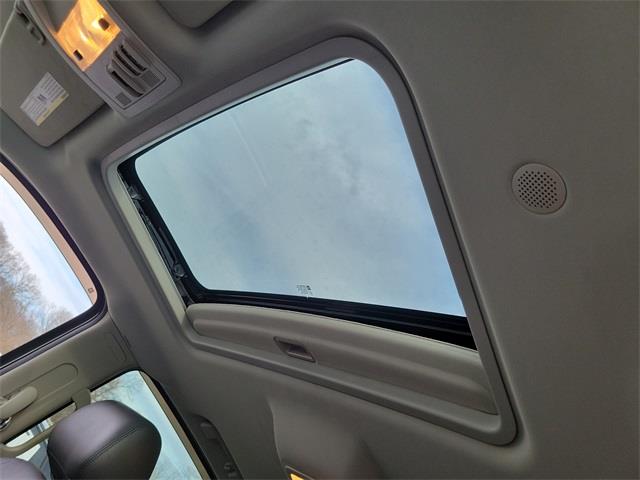 2013 GMC Sierra 1500 Denali, available for sale in Stratford, Connecticut | Wiz Leasing Inc. Stratford, Connecticut 2013 GMC Sierra 1500 Denali, available for sale in Stratford, Connecticut | Wiz Leasing Inc. Stratford, Connecticut
