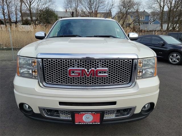 2013 GMC Sierra 1500 Denali, available for sale in Stratford, Connecticut | Wiz Leasing Inc. Stratford, Connecticut 2013 GMC Sierra 1500 Denali, available for sale in Stratford, Connecticut | Wiz Leasing Inc. Stratford, Connecticut
