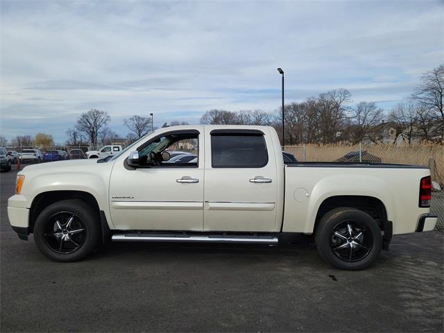 2013 GMC Sierra 1500 Denali, available for sale in Stratford, Connecticut | Wiz Leasing Inc. Stratford, Connecticut 2013 GMC Sierra 1500 Denali, available for sale in Stratford, Connecticut | Wiz Leasing Inc. Stratford, Connecticut
