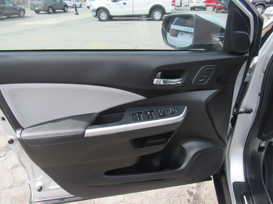 2016 Honda CR-V Touring, available for sale in Worcester, Massachusetts | Hilario's Auto Sales Inc.. Worcester, Massachusetts 2016 Honda CR-V Touring, available for sale in Worcester, Massachusetts | Hilario's Auto Sales Inc.. Worcester, Massachusetts