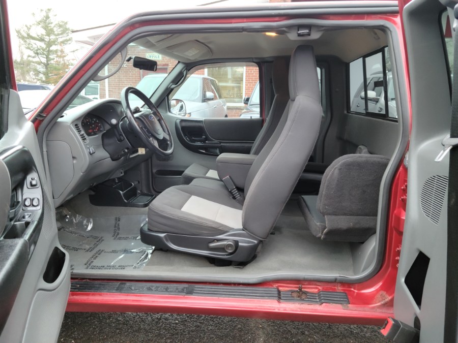 2005 Ford Ranger XLT 4WD Super Cab 4.0V6 Auto, available for sale in East Windsor, Connecticut | Toro Auto. East Windsor, Connecticut 2005 Ford Ranger XLT 4WD Super Cab 4.0V6 Auto, available for sale in East Windsor, Connecticut | Toro Auto. East Windsor, Connecticut