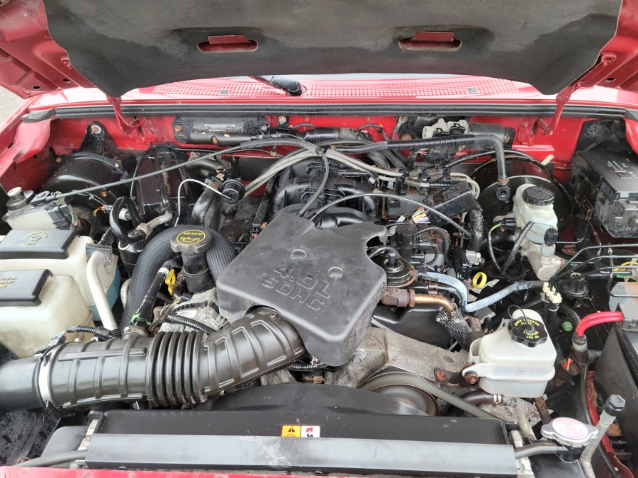 2005 Ford Ranger XLT 4WD Super Cab 4.0V6 Auto, available for sale in East Windsor, Connecticut | Toro Auto. East Windsor, Connecticut 2005 Ford Ranger XLT 4WD Super Cab 4.0V6 Auto, available for sale in East Windsor, Connecticut | Toro Auto. East Windsor, Connecticut