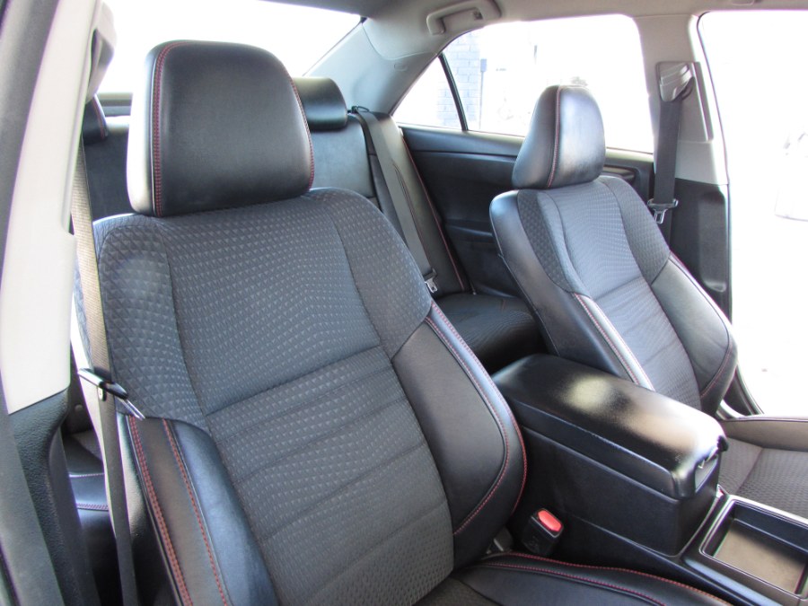 2015 Toyota Camry 4dr Sdn I4 Auto SE (Natl), available for sale in Orlando, Florida | VIP Auto Enterprise, Inc. Orlando, Florida 2015 Toyota Camry 4dr Sdn I4 Auto SE (Natl), available for sale in Orlando, Florida | VIP Auto Enterprise, Inc. Orlando, Florida