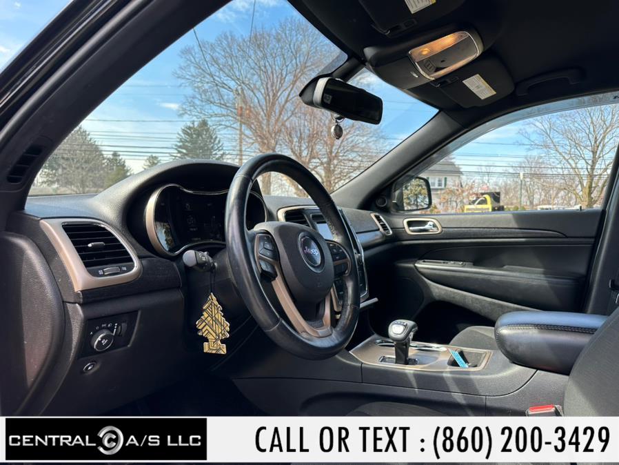 2014 Jeep Grand Cherokee 4WD 4dr Laredo, available for sale in East Windsor, Connecticut | Central A/S LLC. East Windsor, Connecticut 2014 Jeep Grand Cherokee 4WD 4dr Laredo, available for sale in East Windsor, Connecticut | Central A/S LLC. East Windsor, Connecticut