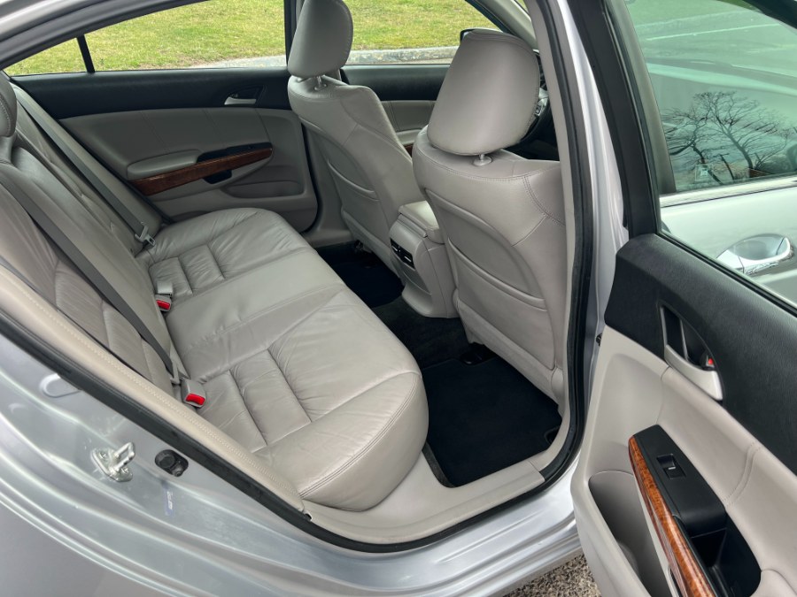 2011 Honda Accord Sedan 4dr V6 Auto EX-L w/Navi, available for sale in Hartford , Connecticut | Ledyard Auto Sale LLC. Hartford , Connecticut 2011 Honda Accord Sedan 4dr V6 Auto EX-L w/Navi, available for sale in Hartford , Connecticut | Ledyard Auto Sale LLC. Hartford , Connecticut