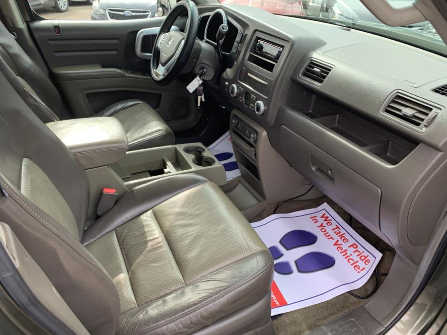 2006 Honda Ridgeline RTL AT, available for sale in Springfield, Massachusetts | Absolute Motors Inc. Springfield, Massachusetts 2006 Honda Ridgeline RTL AT, available for sale in Springfield, Massachusetts | Absolute Motors Inc. Springfield, Massachusetts