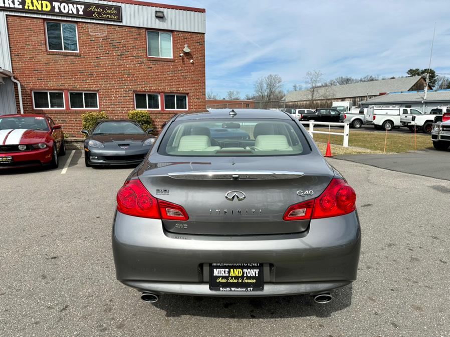2015 Infiniti Q40 4dr Sdn AWD, available for sale in South Windsor, Connecticut | Mike And Tony Auto Sales, Inc. South Windsor, Connecticut 2015 Infiniti Q40 4dr Sdn AWD, available for sale in South Windsor, Connecticut | Mike And Tony Auto Sales, Inc. South Windsor, Connecticut