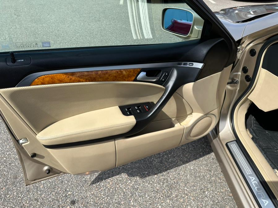 2006 Acura TL 4dr Sdn AT, available for sale in South Windsor, Connecticut | Mike And Tony Auto Sales, Inc. South Windsor, Connecticut 2006 Acura TL 4dr Sdn AT, available for sale in South Windsor, Connecticut | Mike And Tony Auto Sales, Inc. South Windsor, Connecticut