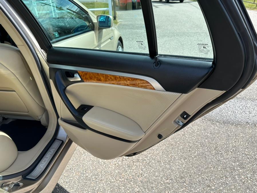 2006 Acura TL 4dr Sdn AT, available for sale in South Windsor, Connecticut | Mike And Tony Auto Sales, Inc. South Windsor, Connecticut 2006 Acura TL 4dr Sdn AT, available for sale in South Windsor, Connecticut | Mike And Tony Auto Sales, Inc. South Windsor, Connecticut