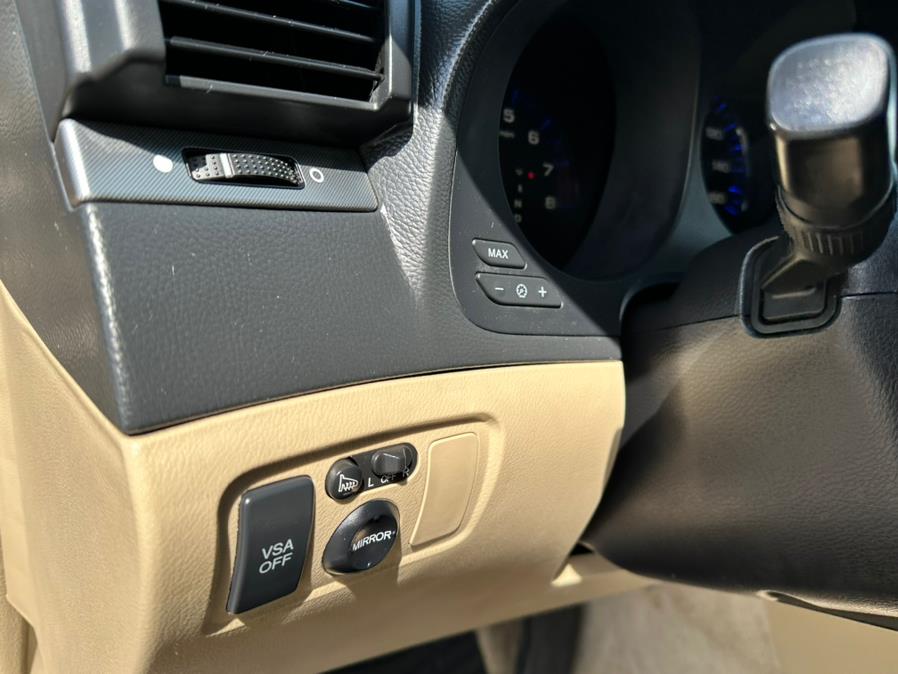 2006 Acura TL 4dr Sdn AT, available for sale in South Windsor, Connecticut | Mike And Tony Auto Sales, Inc. South Windsor, Connecticut 2006 Acura TL 4dr Sdn AT, available for sale in South Windsor, Connecticut | Mike And Tony Auto Sales, Inc. South Windsor, Connecticut