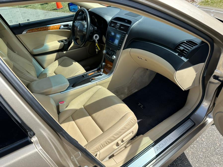 2006 Acura TL 4dr Sdn AT, available for sale in South Windsor, Connecticut | Mike And Tony Auto Sales, Inc. South Windsor, Connecticut 2006 Acura TL 4dr Sdn AT, available for sale in South Windsor, Connecticut | Mike And Tony Auto Sales, Inc. South Windsor, Connecticut