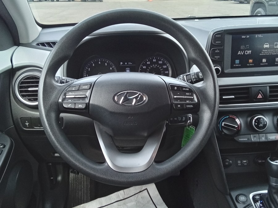 2020 Hyundai Kona SE Auto FWD, available for sale in Irvington, New Jersey | NJ Used Cars Center. Irvington, New Jersey 2020 Hyundai Kona SE Auto FWD, available for sale in Irvington, New Jersey | NJ Used Cars Center. Irvington, New Jersey