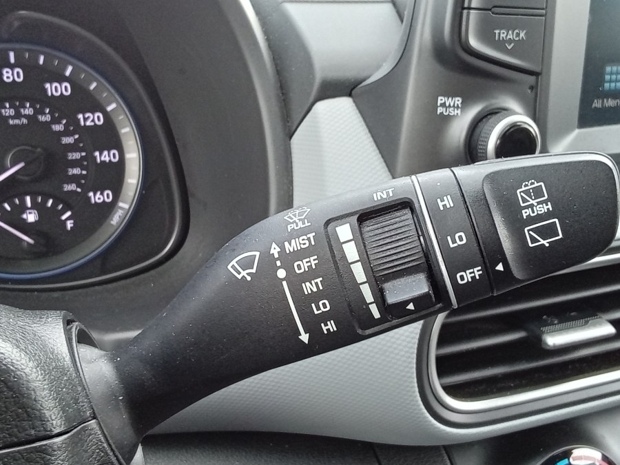 2020 Hyundai Kona SE Auto FWD, available for sale in Irvington, New Jersey | NJ Used Cars Center. Irvington, New Jersey 2020 Hyundai Kona SE Auto FWD, available for sale in Irvington, New Jersey | NJ Used Cars Center. Irvington, New Jersey