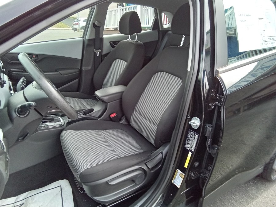 2020 Hyundai Kona SE Auto FWD, available for sale in Irvington, New Jersey | NJ Used Cars Center. Irvington, New Jersey 2020 Hyundai Kona SE Auto FWD, available for sale in Irvington, New Jersey | NJ Used Cars Center. Irvington, New Jersey