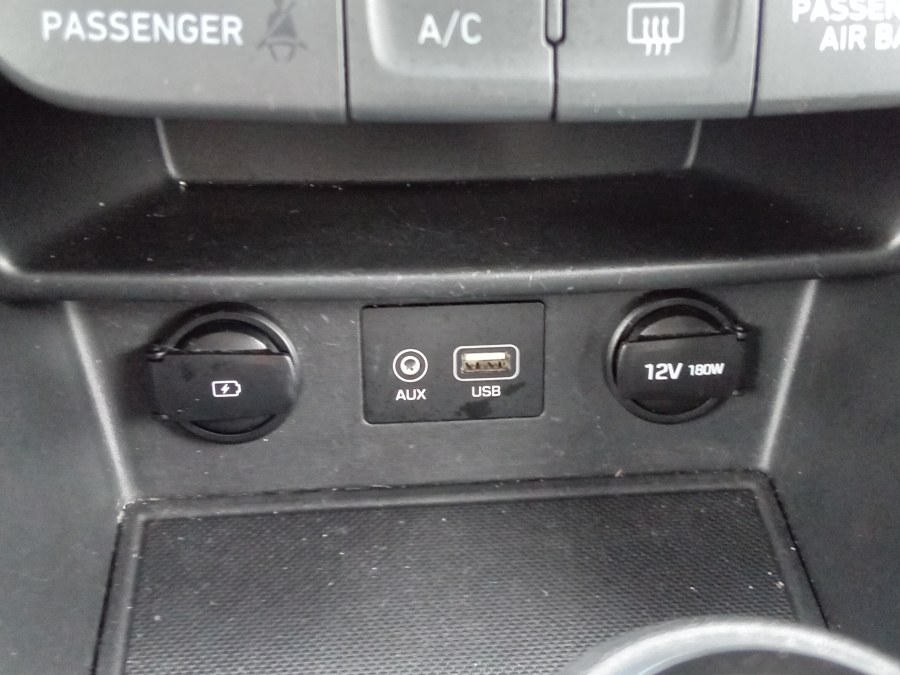 2020 Hyundai Kona SE Auto FWD, available for sale in Irvington, New Jersey | NJ Used Cars Center. Irvington, New Jersey 2020 Hyundai Kona SE Auto FWD, available for sale in Irvington, New Jersey | NJ Used Cars Center. Irvington, New Jersey