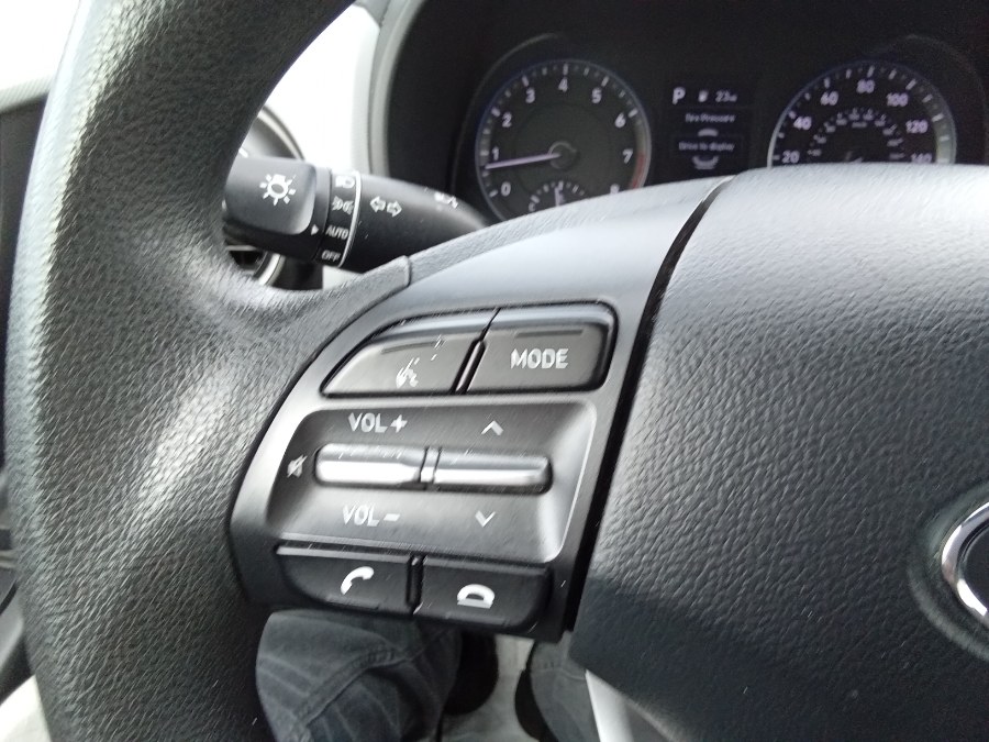 2020 Hyundai Kona SE Auto FWD, available for sale in Irvington, New Jersey | NJ Used Cars Center. Irvington, New Jersey 2020 Hyundai Kona SE Auto FWD, available for sale in Irvington, New Jersey | NJ Used Cars Center. Irvington, New Jersey