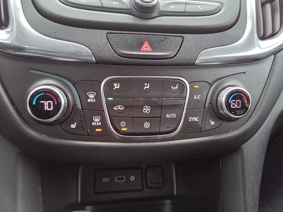 2019 Chevrolet Equinox FWD 4dr LT w/1LT, available for sale in Irvington, New Jersey | NJ Used Cars Center. Irvington, New Jersey 2019 Chevrolet Equinox FWD 4dr LT w/1LT, available for sale in Irvington, New Jersey | NJ Used Cars Center. Irvington, New Jersey