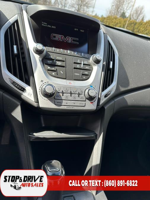 2017 GMC Terrain AWD 4dr SLE w/SLE-1, available for sale in East Windsor, Connecticut | Stop & Drive Auto Sales. East Windsor, Connecticut 2017 GMC Terrain AWD 4dr SLE w/SLE-1, available for sale in East Windsor, Connecticut | Stop & Drive Auto Sales. East Windsor, Connecticut