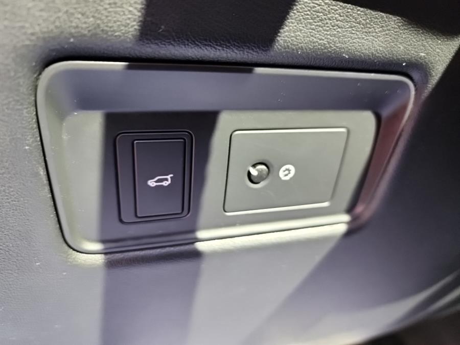 2019 Land Rover Range Rover Sport V8 Supercharged SVR, available for sale in Islip, New York | L.I. Auto Gallery. Islip, New York 2019 Land Rover Range Rover Sport V8 Supercharged SVR, available for sale in Islip, New York | L.I. Auto Gallery. Islip, New York