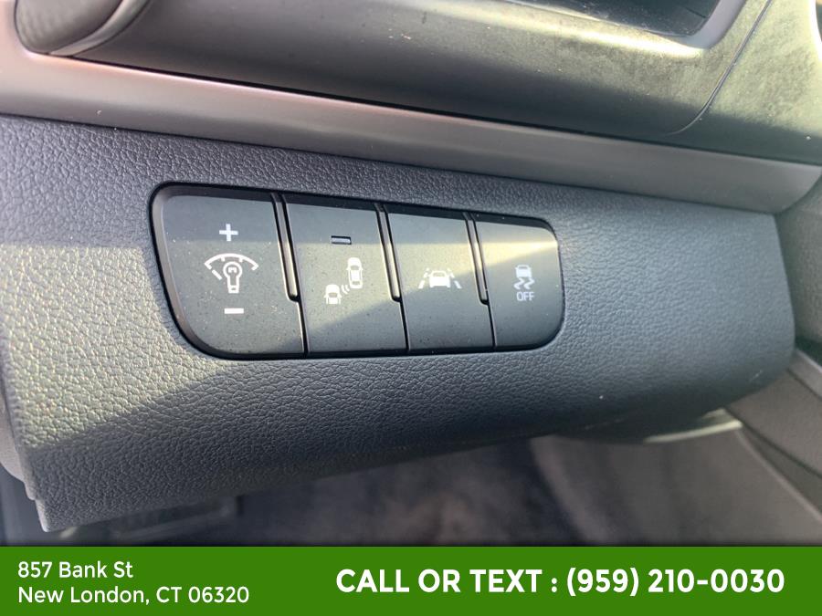 2020 Hyundai Elantra Limited IVT SULEV, available for sale in New London, Connecticut | McAvoy Inc dba Town Hill Auto. New London, Connecticut 2020 Hyundai Elantra Limited IVT SULEV, available for sale in New London, Connecticut | McAvoy Inc dba Town Hill Auto. New London, Connecticut