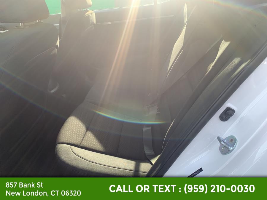 2020 Hyundai Elantra Limited IVT SULEV, available for sale in New London, Connecticut | McAvoy Inc dba Town Hill Auto. New London, Connecticut 2020 Hyundai Elantra Limited IVT SULEV, available for sale in New London, Connecticut | McAvoy Inc dba Town Hill Auto. New London, Connecticut