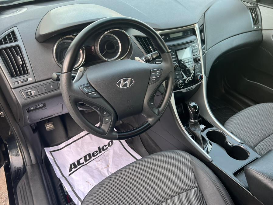 2011 Hyundai Sonata 4dr Sdn 2.4L Auto SE, available for sale in Berlin, Connecticut | Main Auto of Berlin. Berlin, Connecticut 2011 Hyundai Sonata 4dr Sdn 2.4L Auto SE, available for sale in Berlin, Connecticut | Main Auto of Berlin. Berlin, Connecticut