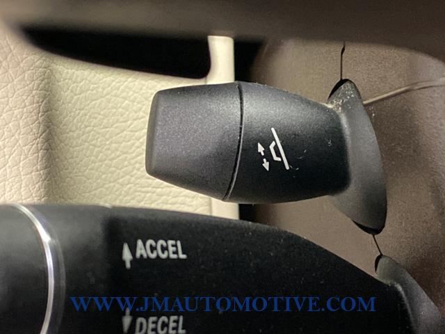 2014 Mercedes-benz E-class 4dr Sdn E 350 Luxury 4MATIC®, available for sale in Naugatuck, Connecticut | J&M Automotive Sls&Svc LLC. Naugatuck, Connecticut 2014 Mercedes-benz E-class 4dr Sdn E 350 Luxury 4MATIC®, available for sale in Naugatuck, Connecticut | J&M Automotive Sls&Svc LLC. Naugatuck, Connecticut