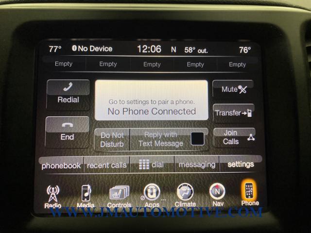 2016 Jeep Cherokee 4WD 4dr Trailhawk, available for sale in Naugatuck, Connecticut | J&M Automotive Sls&Svc LLC. Naugatuck, Connecticut 2016 Jeep Cherokee 4WD 4dr Trailhawk, available for sale in Naugatuck, Connecticut | J&M Automotive Sls&Svc LLC. Naugatuck, Connecticut