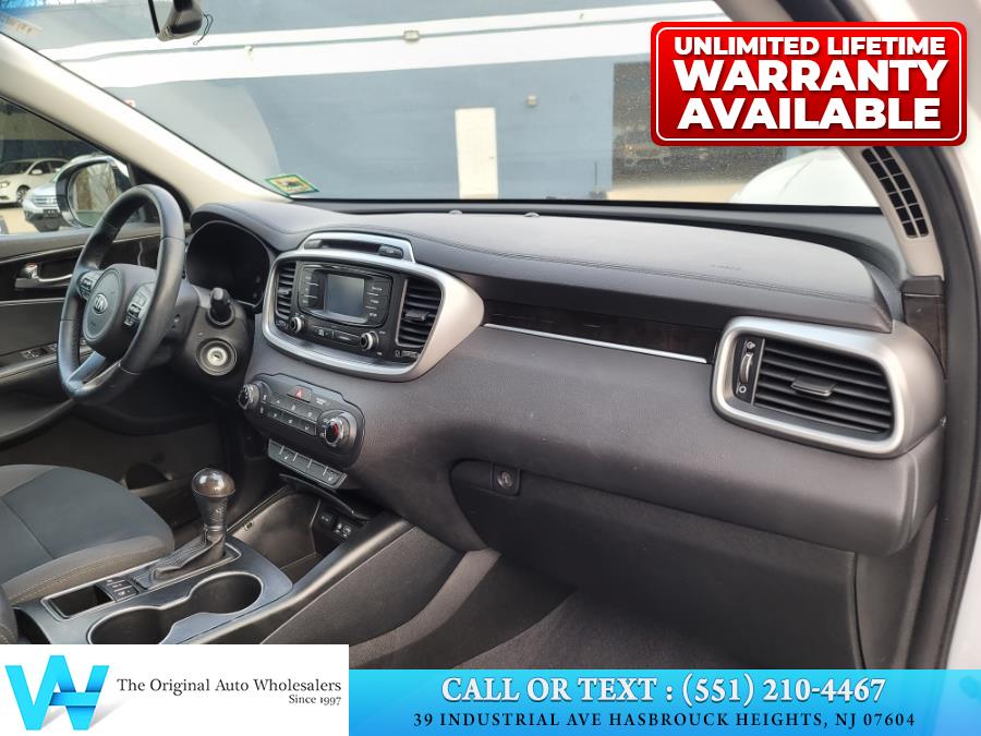 2016 Kia Sorento AWD 4dr 2.4L LX, available for sale in Hasbrouck Heights, New Jersey | AW Auto & Truck Wholesalers, Inc. Hasbrouck Heights, New Jersey 2016 Kia Sorento AWD 4dr 2.4L LX, available for sale in Hasbrouck Heights, New Jersey | AW Auto & Truck Wholesalers, Inc. Hasbrouck Heights, New Jersey