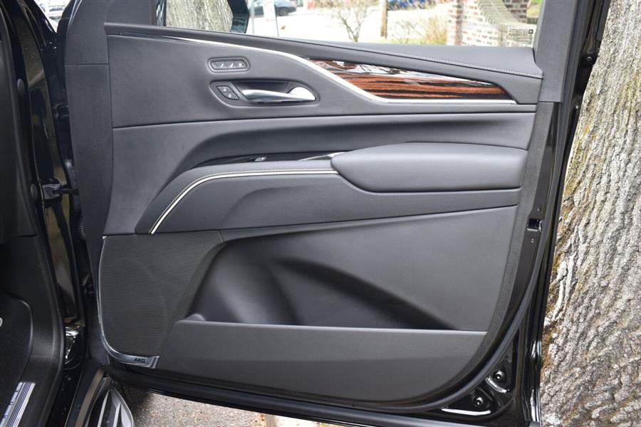 2023 Cadillac Escalade Esv Premium Luxury 4x4 4dr SUV, available for sale in Great Neck, New York | Camy Cars. Great Neck, New York 2023 Cadillac Escalade Esv Premium Luxury 4x4 4dr SUV, available for sale in Great Neck, New York | Camy Cars. Great Neck, New York