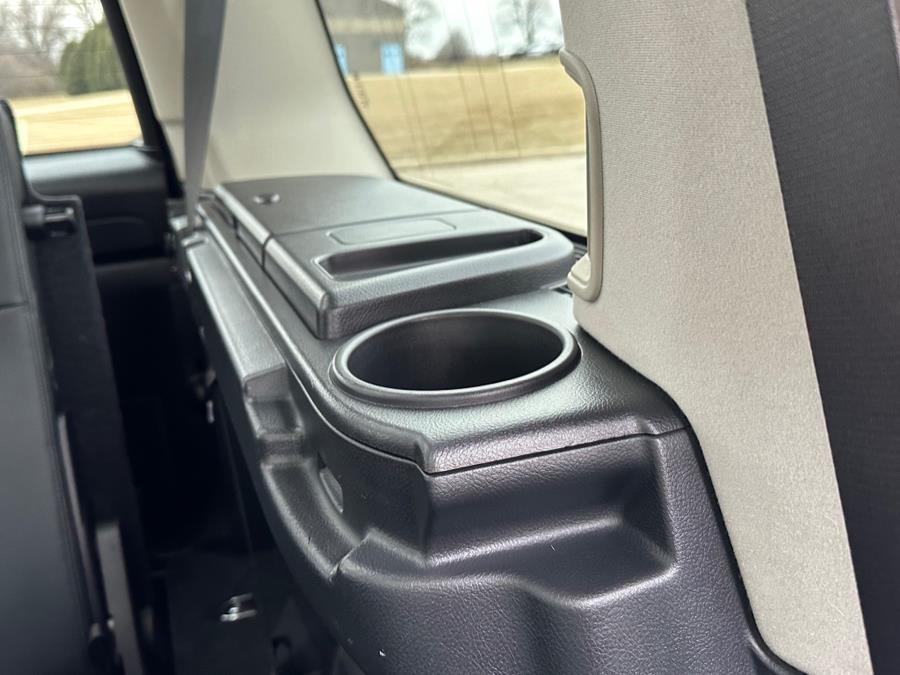 2006 Land Rover LR3 4dr V8 Wgn SE, available for sale in Darien, Wisconsin | Geneva Motor Cars. Darien, Wisconsin 2006 Land Rover LR3 4dr V8 Wgn SE, available for sale in Darien, Wisconsin | Geneva Motor Cars. Darien, Wisconsin