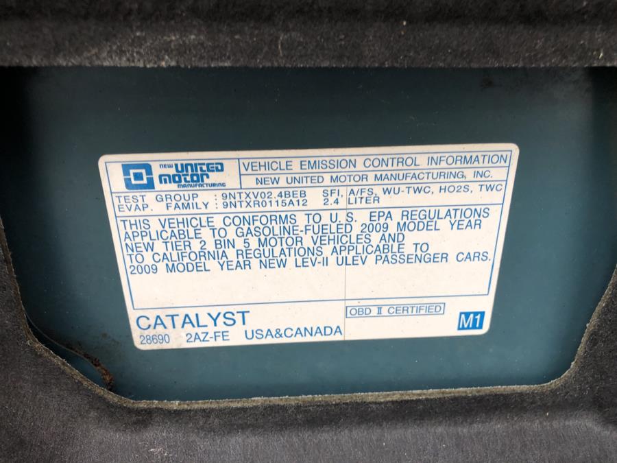 2009 Pontiac Vibe 4dr Hatchback AWD, available for sale in Waterbury, Connecticut | National Auto Brokers, Inc.. Waterbury, Connecticut 2009 Pontiac Vibe 4dr Hatchback AWD, available for sale in Waterbury, Connecticut | National Auto Brokers, Inc.. Waterbury, Connecticut