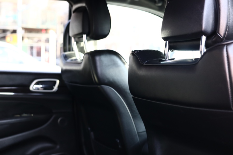 2018 Jeep Grand Cherokee Overland 4x4, available for sale in Jamaica, New York | Hillside Auto Mall Inc.. Jamaica, New York 2018 Jeep Grand Cherokee Overland 4x4, available for sale in Jamaica, New York | Hillside Auto Mall Inc.. Jamaica, New York
