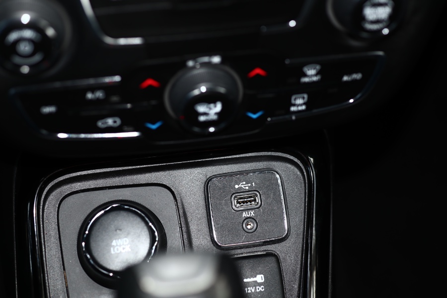 2020 Jeep Compass Limited 4x4, available for sale in Jamaica, New York | Hillside Auto Mall Inc.. Jamaica, New York 2020 Jeep Compass Limited 4x4, available for sale in Jamaica, New York | Hillside Auto Mall Inc.. Jamaica, New York