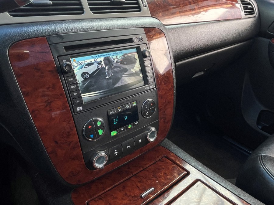 2011 Chevrolet Suburban 4WD 4dr 1500 LTZ, available for sale in Corona, California | Green Light Auto. Corona, California 2011 Chevrolet Suburban 4WD 4dr 1500 LTZ, available for sale in Corona, California | Green Light Auto. Corona, California