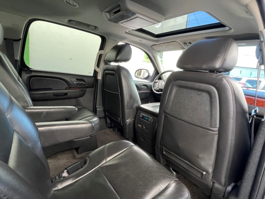 2011 Chevrolet Suburban 4WD 4dr 1500 LTZ, available for sale in Corona, California | Green Light Auto. Corona, California 2011 Chevrolet Suburban 4WD 4dr 1500 LTZ, available for sale in Corona, California | Green Light Auto. Corona, California