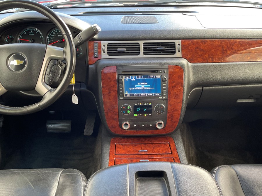2011 Chevrolet Suburban 4WD 4dr 1500 LTZ, available for sale in Corona, California | Green Light Auto. Corona, California 2011 Chevrolet Suburban 4WD 4dr 1500 LTZ, available for sale in Corona, California | Green Light Auto. Corona, California