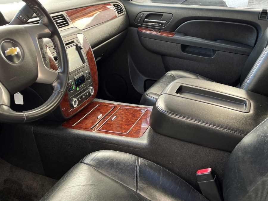 2011 Chevrolet Suburban 4WD 4dr 1500 LTZ, available for sale in Corona, California | Green Light Auto. Corona, California 2011 Chevrolet Suburban 4WD 4dr 1500 LTZ, available for sale in Corona, California | Green Light Auto. Corona, California
