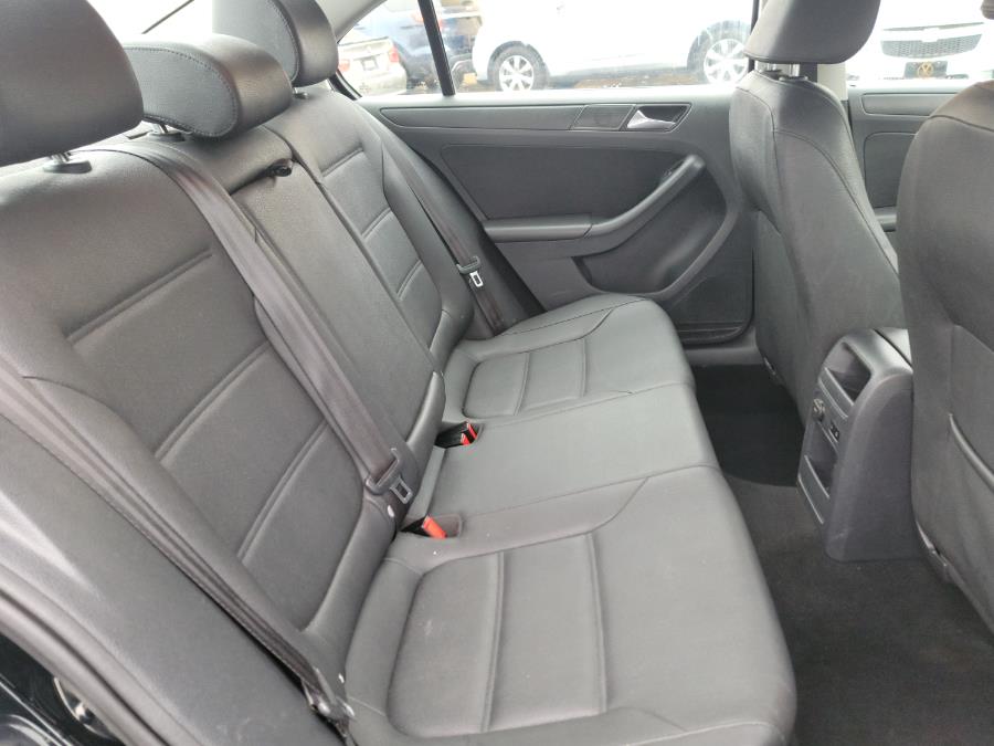 2012 Volkswagen Jetta Sedan 4dr Auto SE w/Convenience & Sunroof PZEV, available for sale in Philadelphia, Pennsylvania | Eugen's Auto Sales & Repairs. Philadelphia, Pennsylvania 2012 Volkswagen Jetta Sedan 4dr Auto SE w/Convenience & Sunroof PZEV, available for sale in Philadelphia, Pennsylvania | Eugen's Auto Sales & Repairs. Philadelphia, Pennsylvania